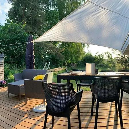 Holiday home Cosy Summer House Close To Woods And Town