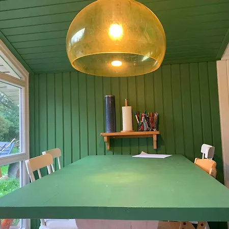 Cosy Summer House Close To Woods And Town Holiday home
