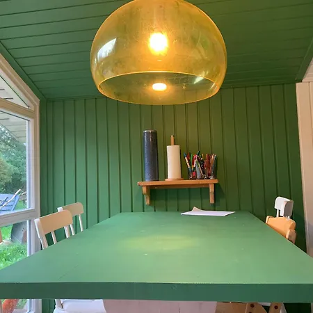 Holiday home Cosy Summer House Close To Woods And Town
