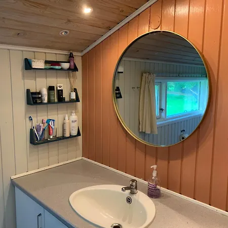 Cosy Summer House Close To Woods And Town *